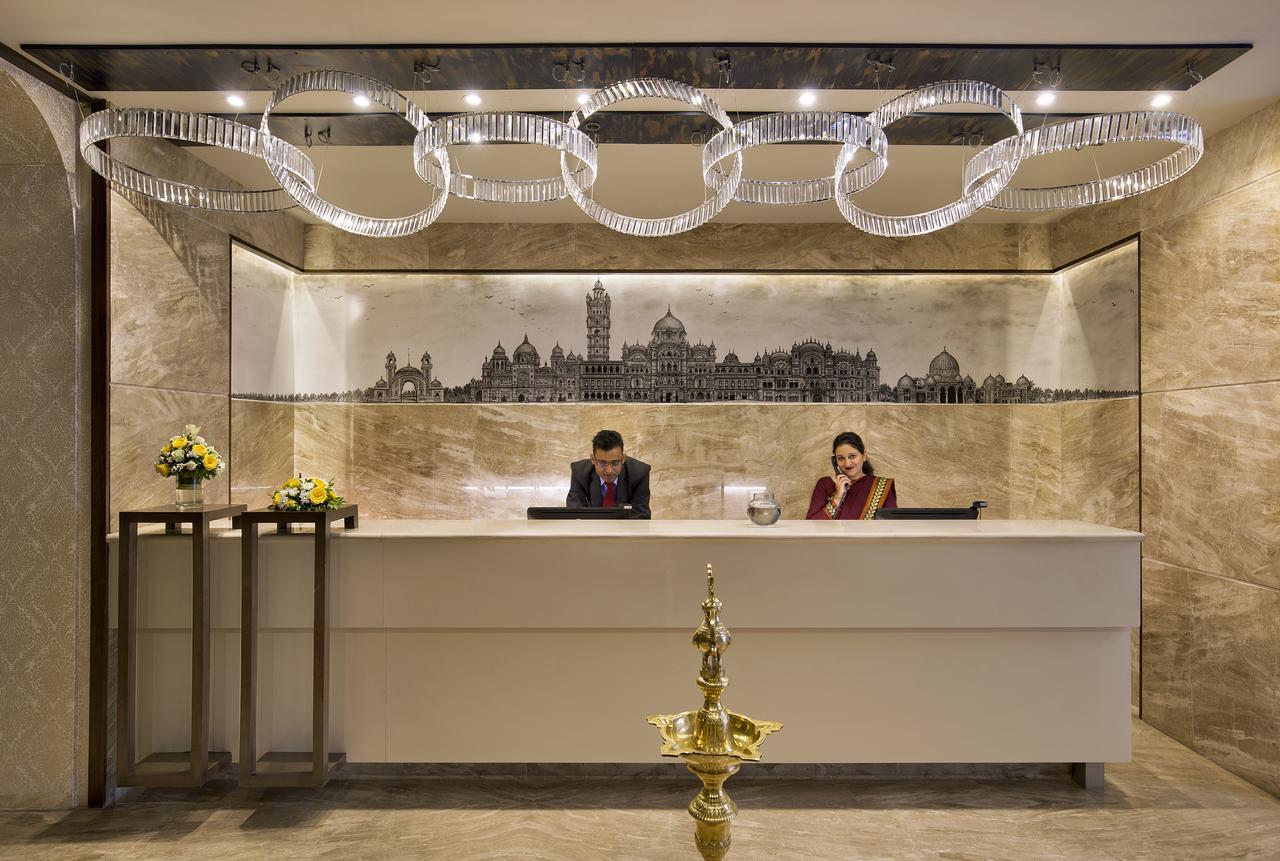 The Baroda Residency Vadodara Exterior photo