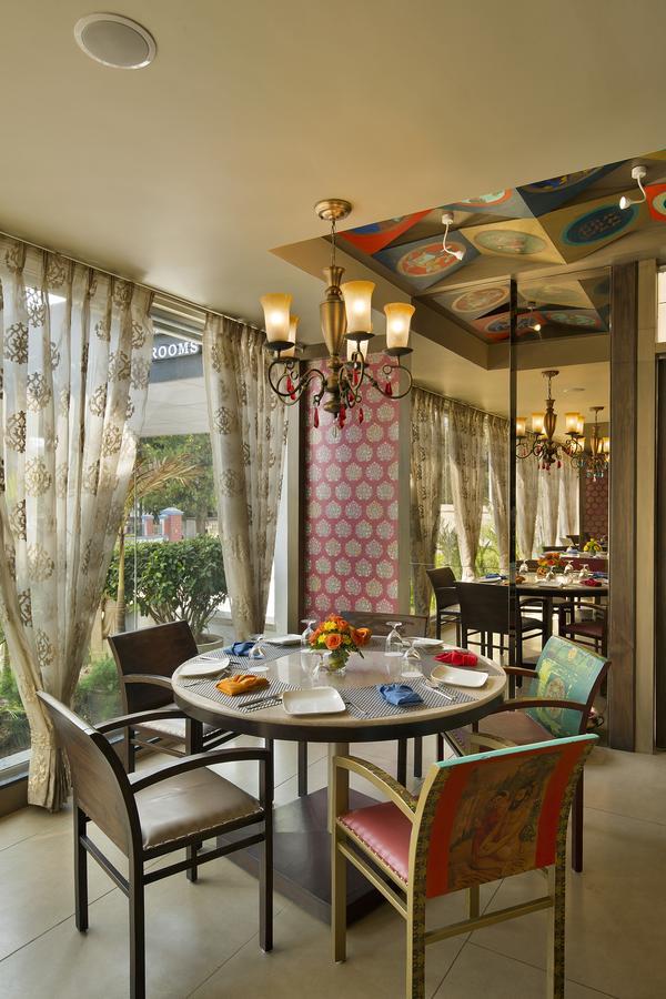 The Baroda Residency Vadodara Exterior photo