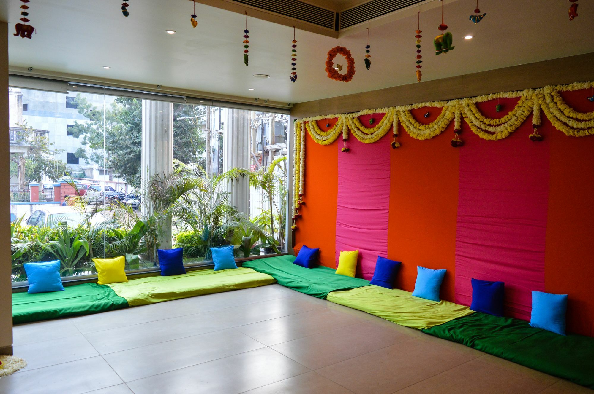 The Baroda Residency Vadodara Exterior photo
